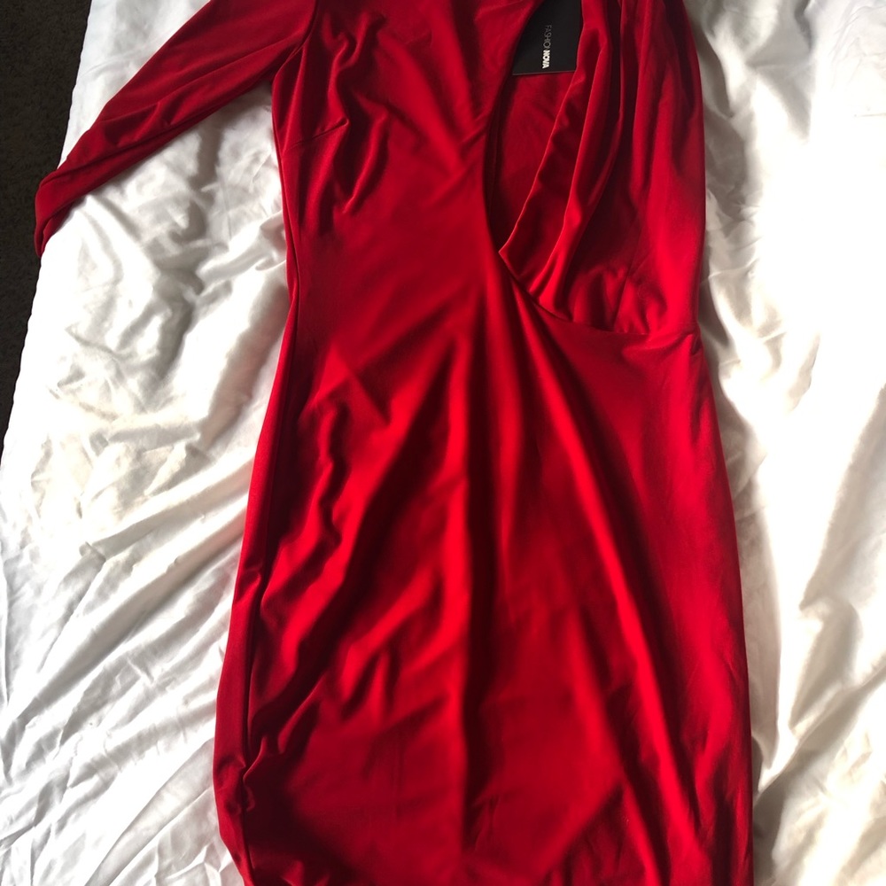 Red Dress - Picture 2 of 3